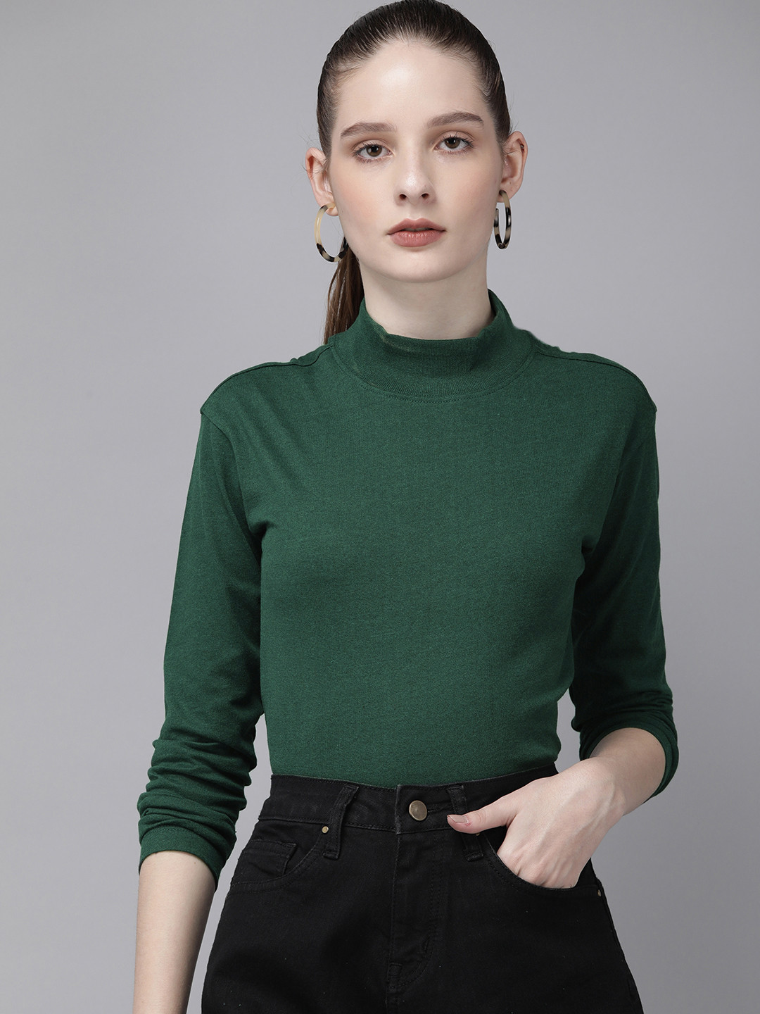 

Roadster Women Solid Regular Fit Turtle Neck T-shirt, Green