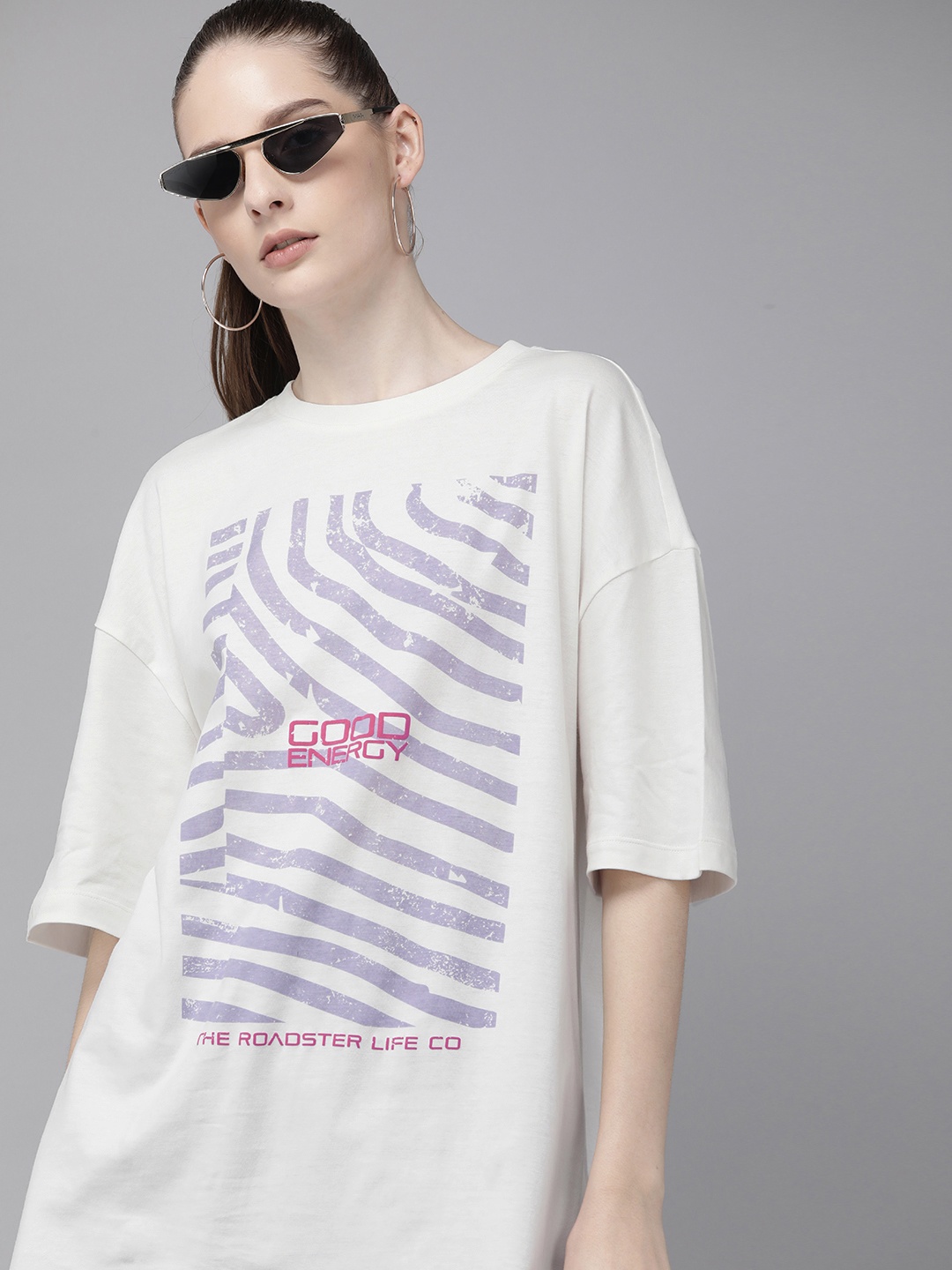 

Roadster Women Graphic Printed Boxy T-shirt, Off white