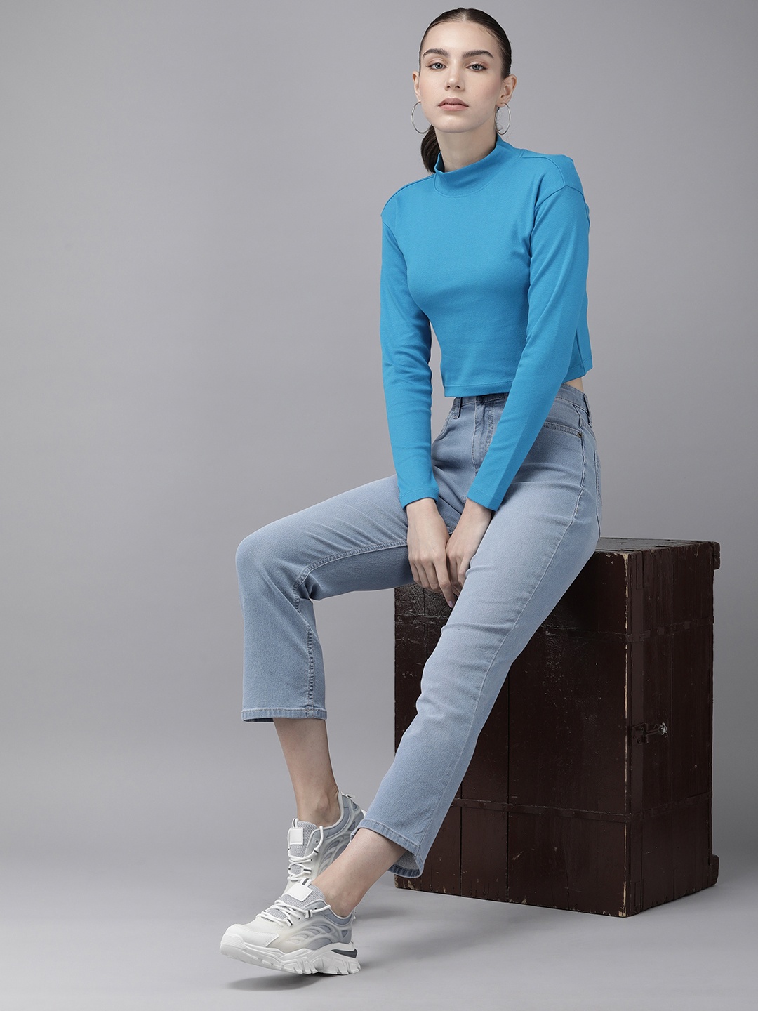 

Roadster Women Turtle Neck Slim Fit T-shirt, Blue