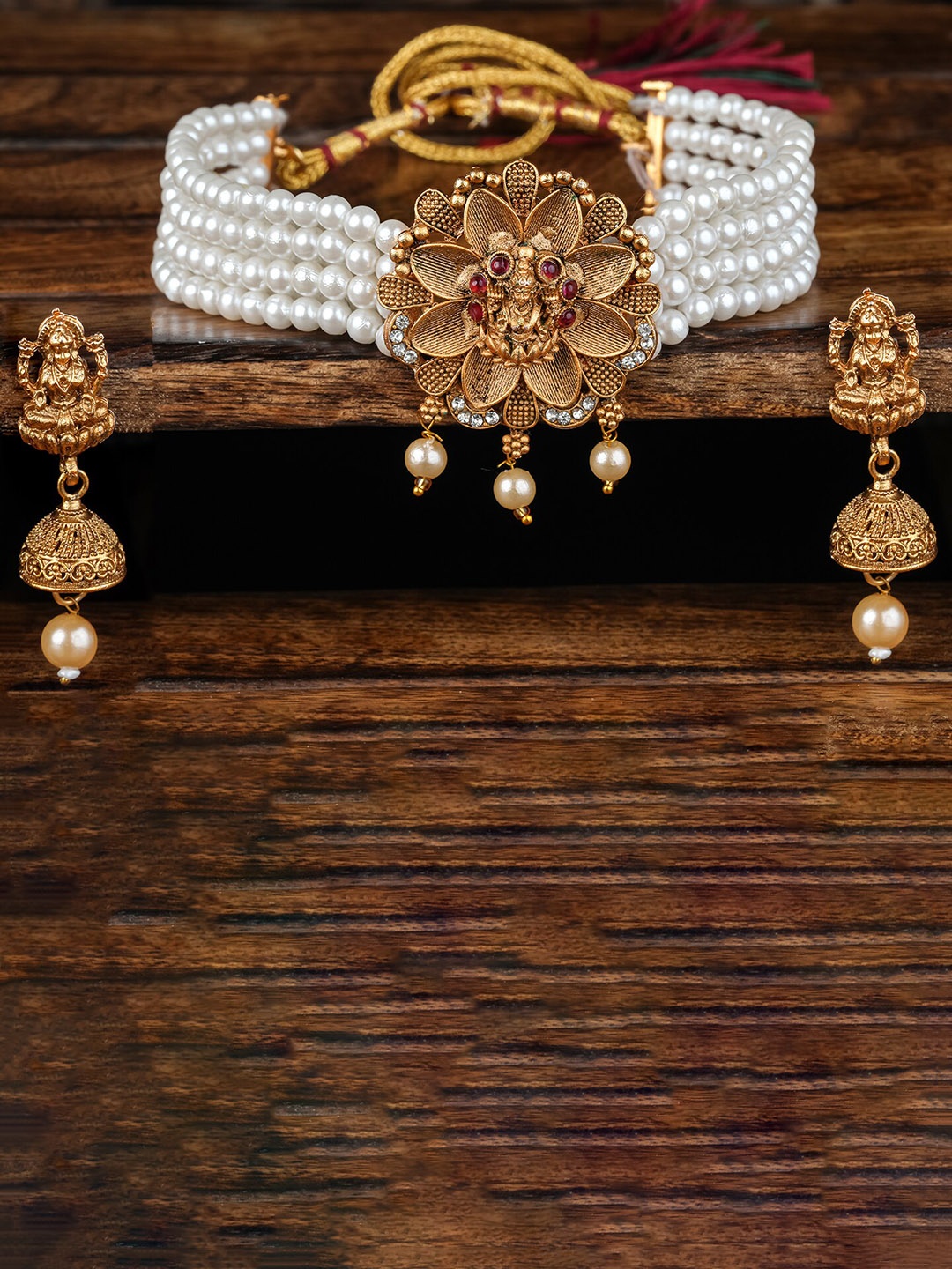 

Vita Bella Gold-Plated Stone-Studded & Beaded Jewellery Set
