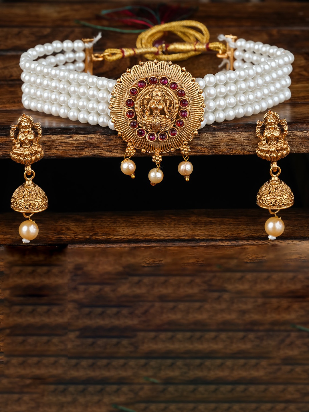 

Vita Bella Gold-Plated Stone-Studded & Beaded Jewellery Set