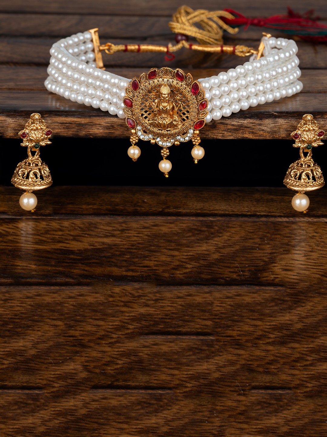 

Vita Bella Gold-Plated Stone-Studded & Beaded Jewellery Set