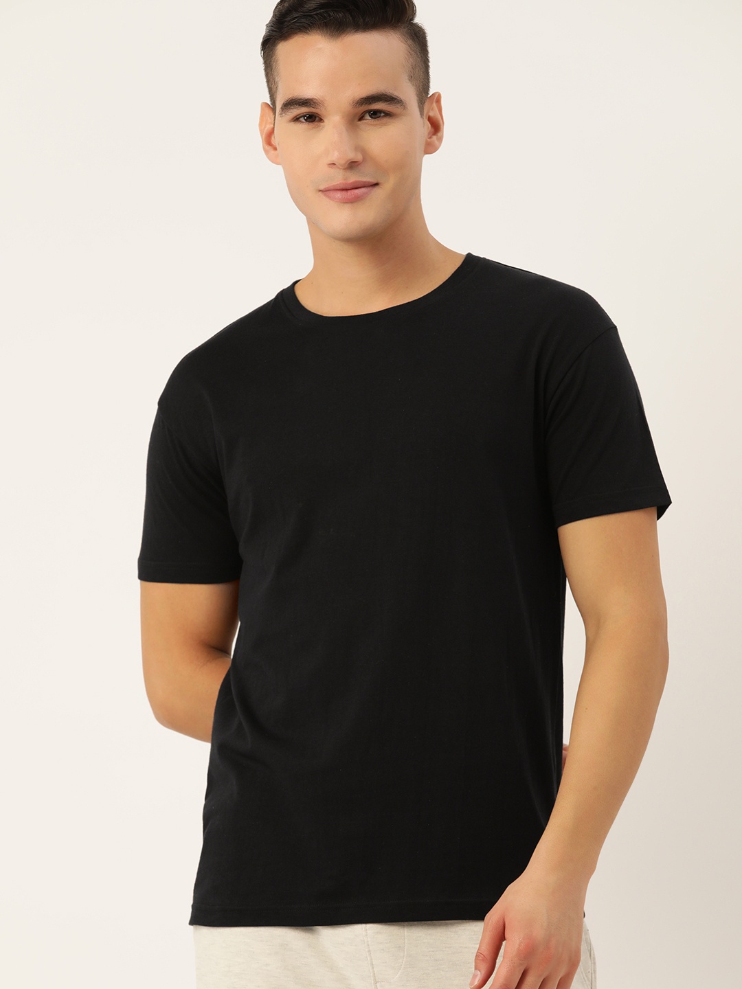 

ETC Men Typography Printed Pure Cotton T-shirt, Black