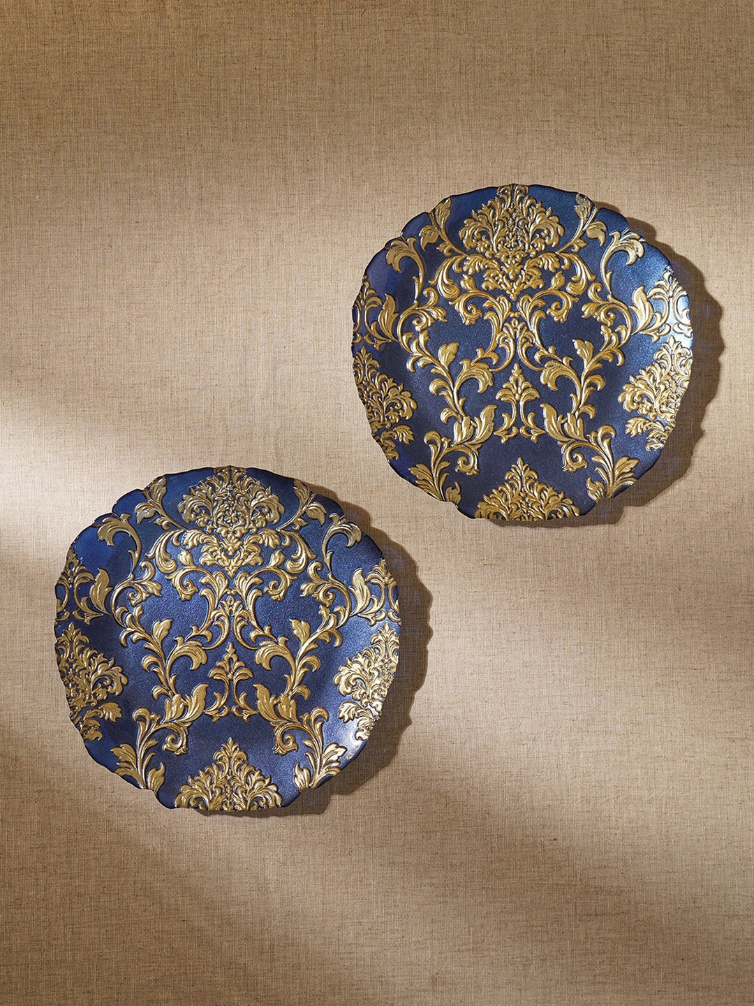 

Pure Home and Living Blue 2-Pieces Baroque Glass Dinner Plates