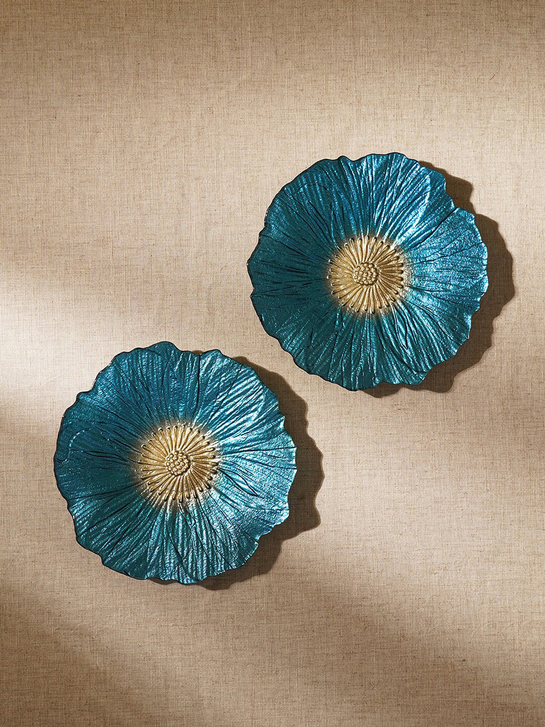 

Pure Home and Living Teal & Gold Toned 2 Pieces Floral Shaped Glass Dessert Plates