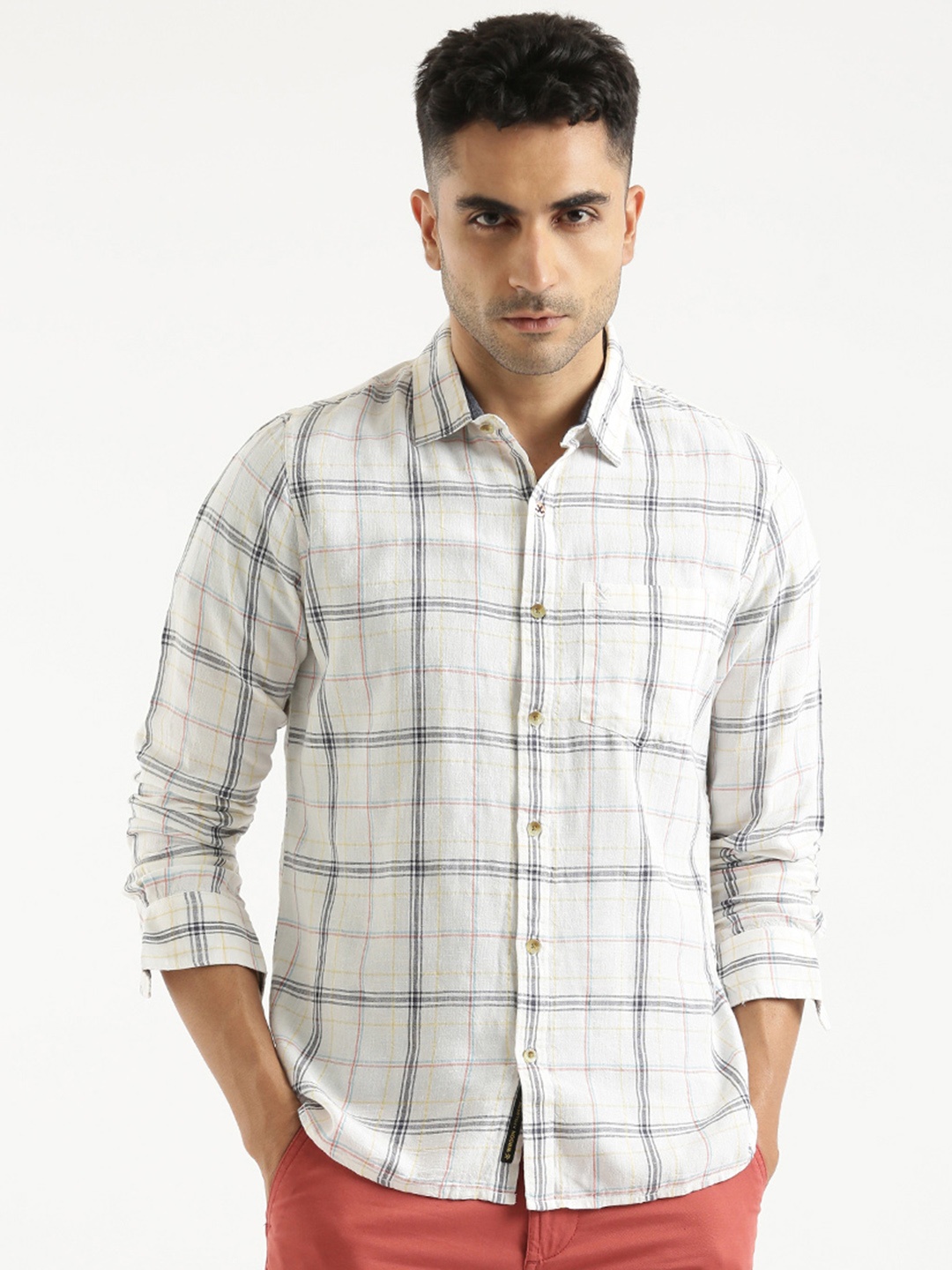 

WROGN Men Custom Opaque Checked Casual Shirt, White