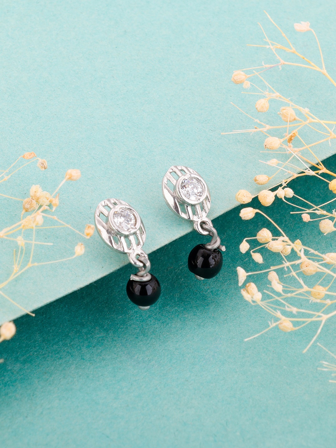 

GIVA Silver-Plated Contemporary Drop Earrings
