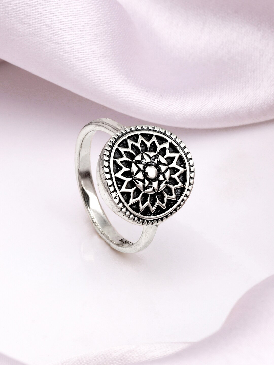 

GIVA 925 Sterling Silver Rhodium-Plated Sunshine Oxidised Finger Ring