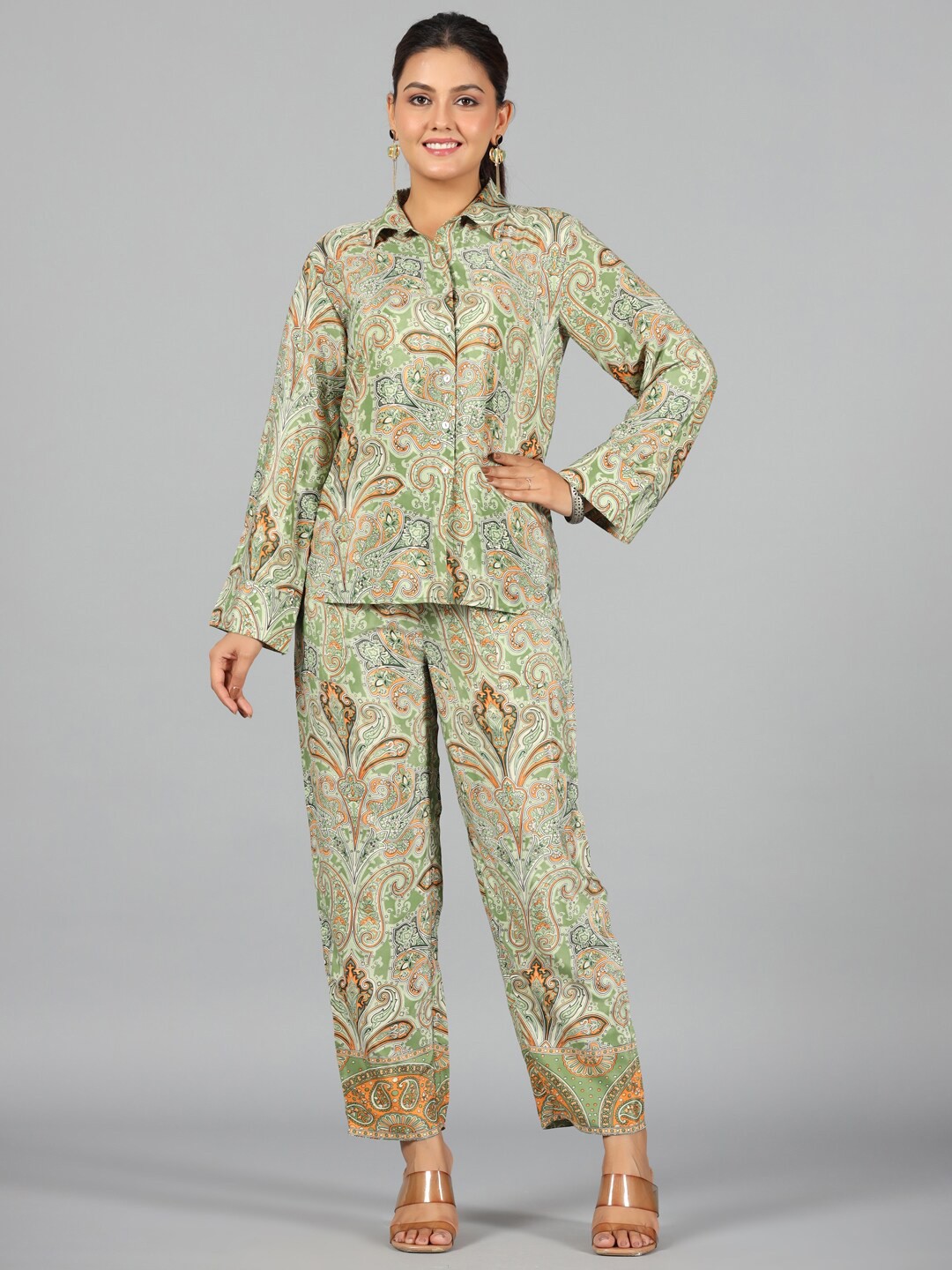 

Juniper Ethnic Motifs Printed Shirt With Trousers, Olive