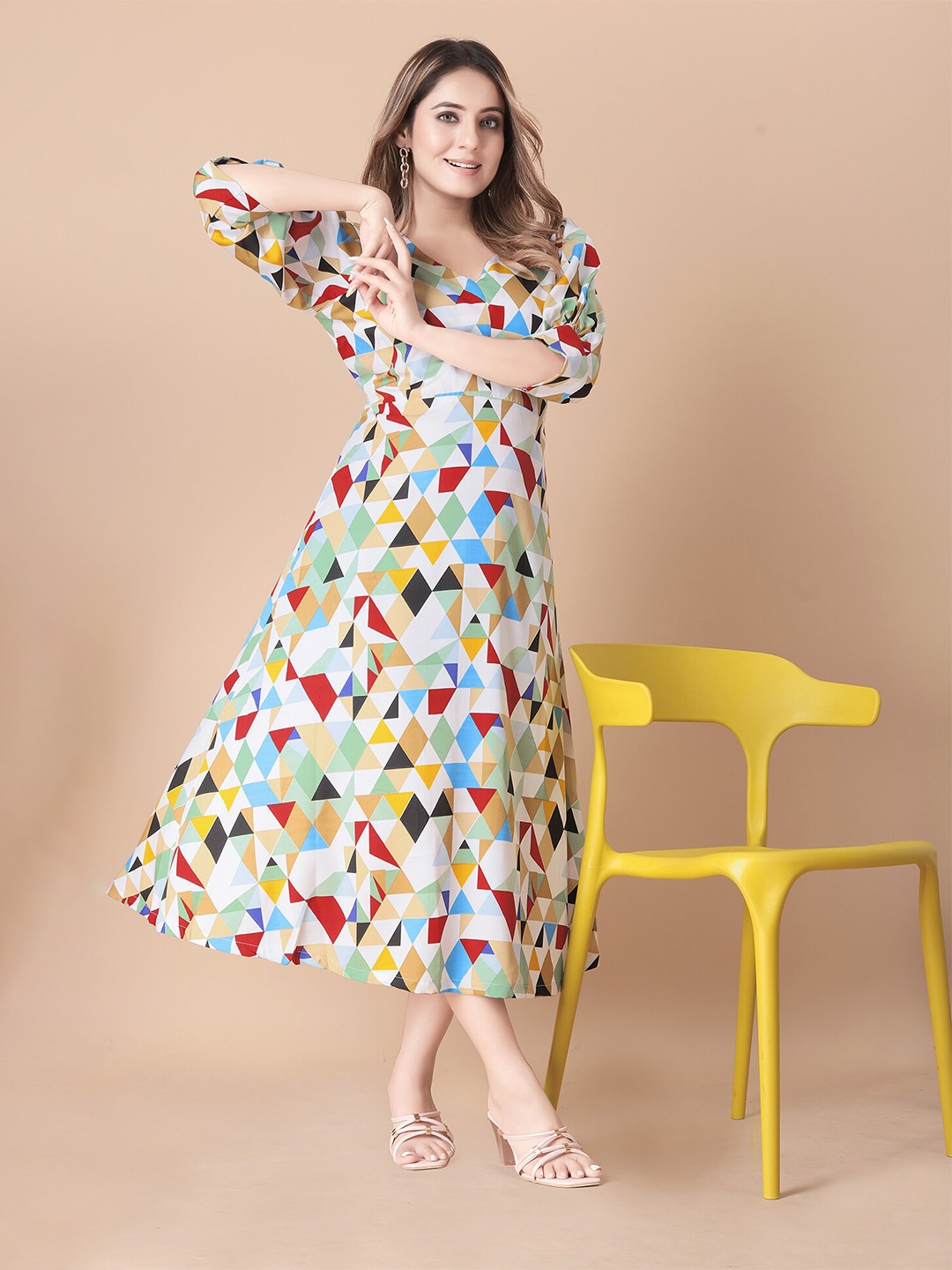 

N N ENTERPRISE Geometric Printed V-Neck Puff Sleeve A-Line Midi Dress, White