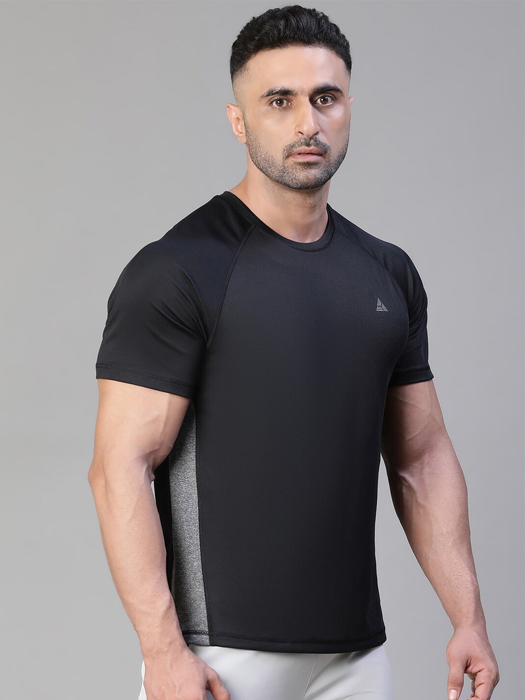 

ATHLISIS Round Neck Dri-FIT Slim Fit Gym T-shirt, Black