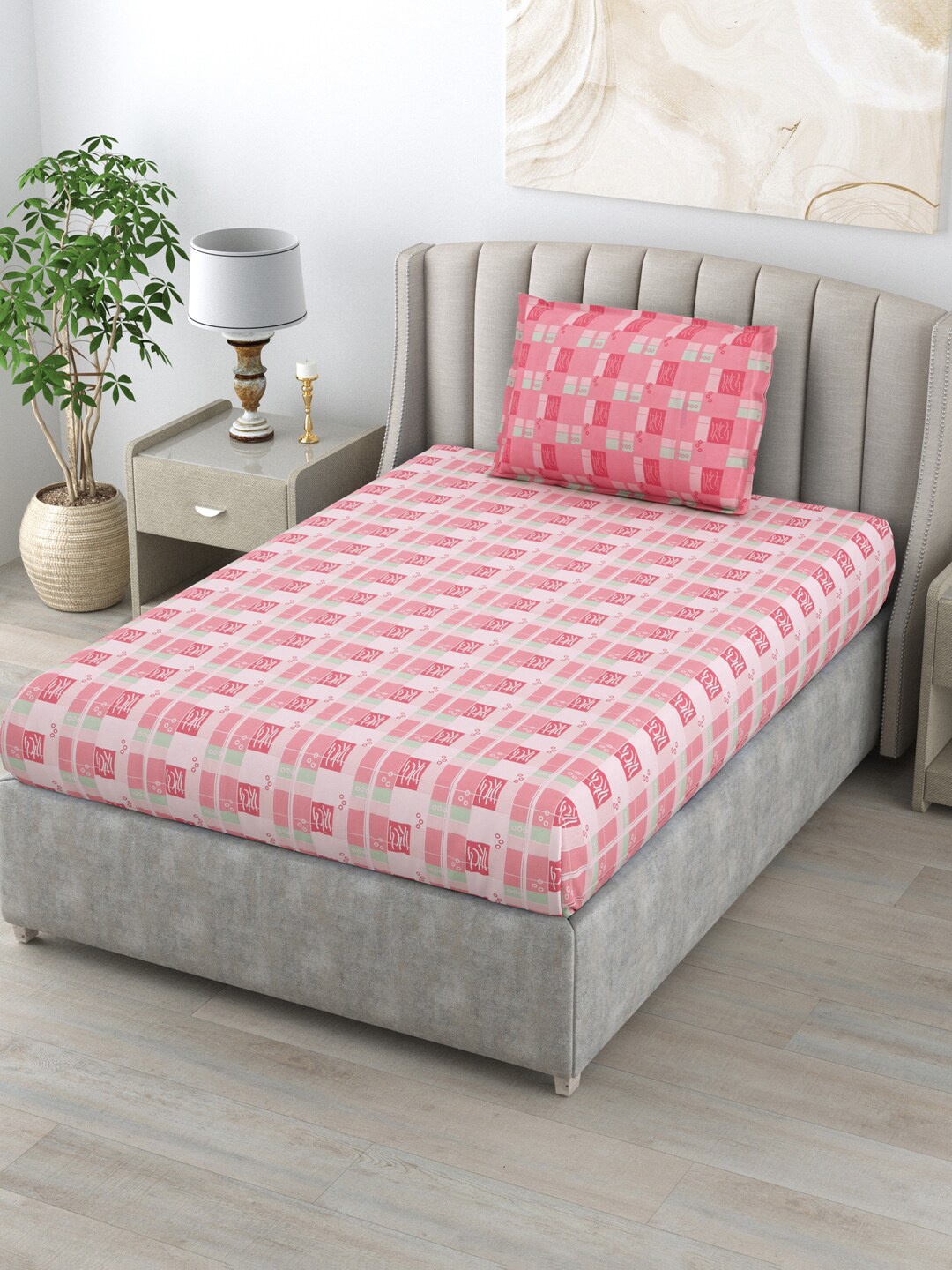 

BOMBAY DYEING Blumen Purple & Green Geometric Cotton 120 TC Single Bedsheet & Pillow Cover