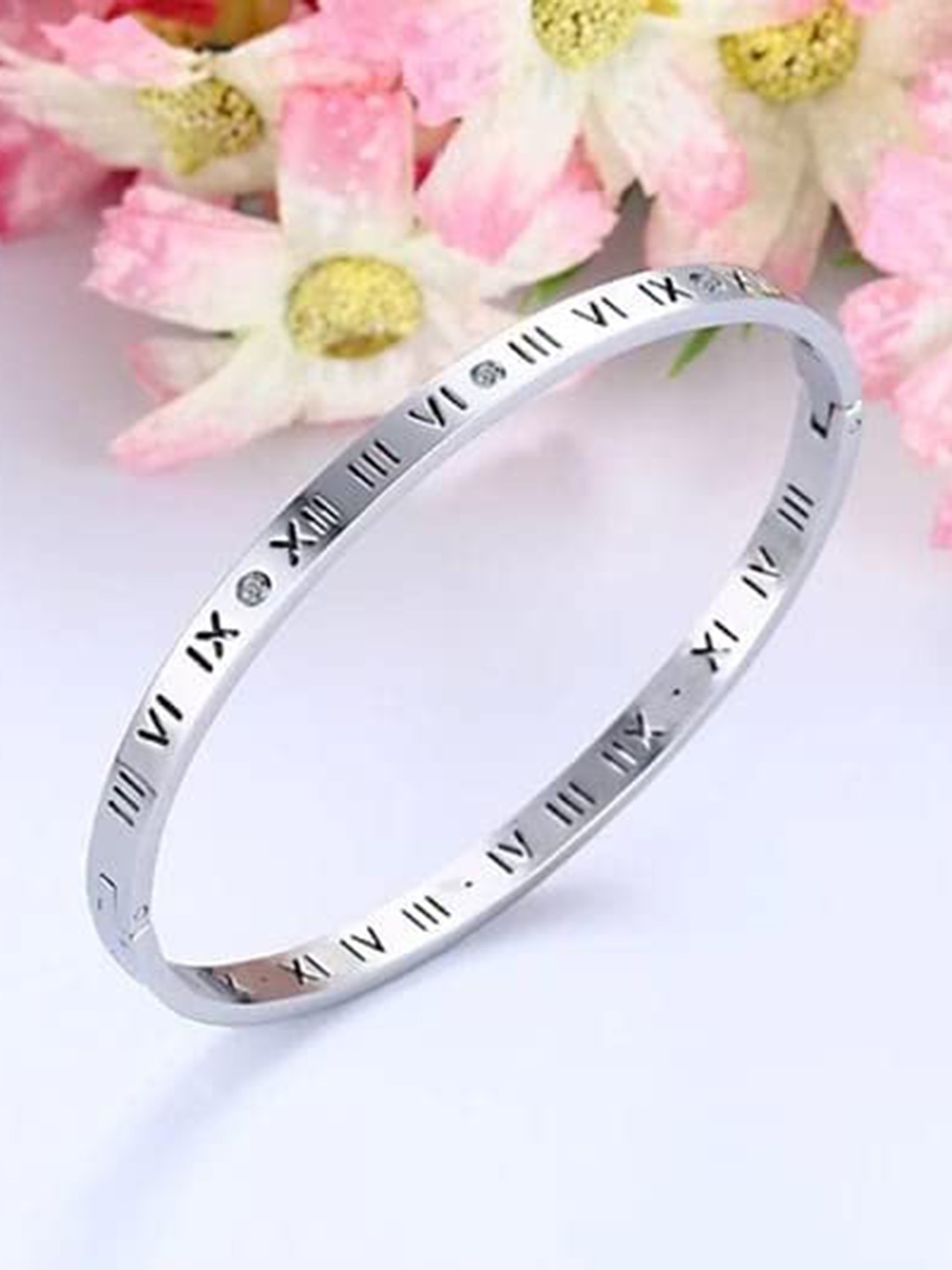 

KRYSTALZ Unisex Silver-Plated Cubic Zirconia Kada Bracelet