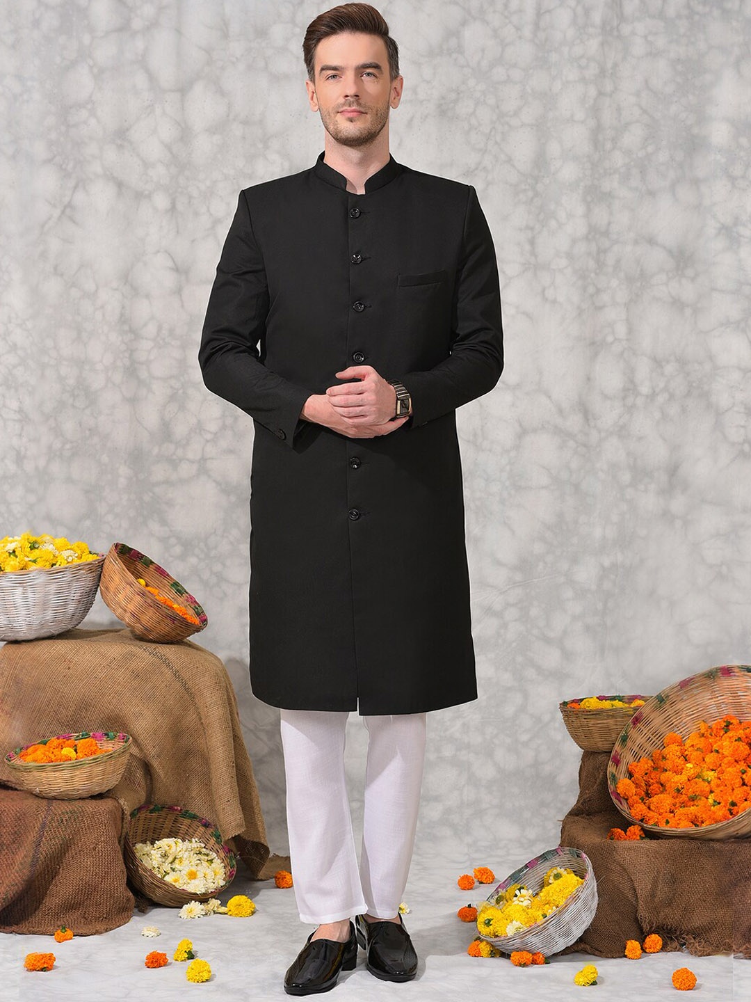 

Vgyaan Mandarin Collar Sherwani Set, Black