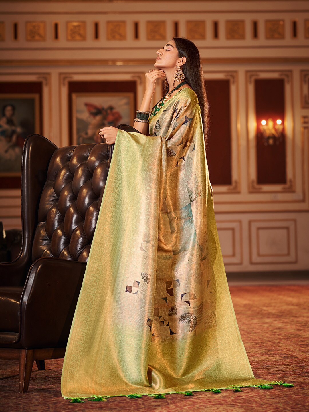 

KARAGIRI Ethnic Motifs Woven Design Zari Saree, Green