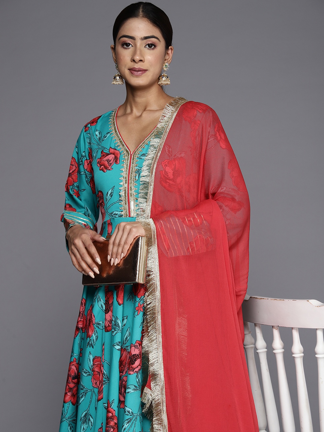 

Varanga Floral Printed Sequinned Crepe Anarkali Kurta with Dupatta, Turquoise blue