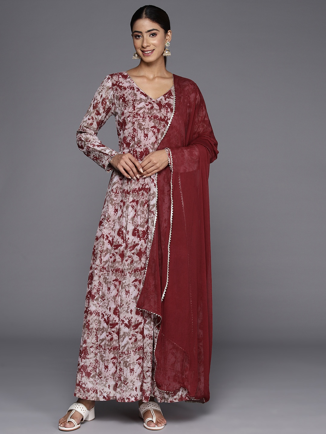 

Varanga Printed Gotta Patti Georgette Anarkali Kurta with Dupatta, Maroon