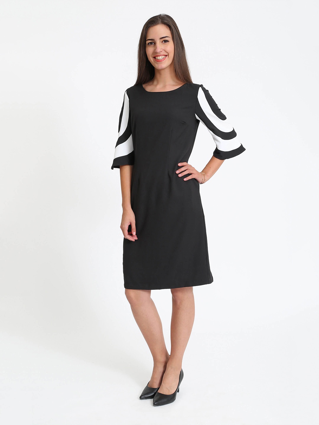 

SALT ATTIRE Bell Sleeve Sheath Knee Length Dress, Black