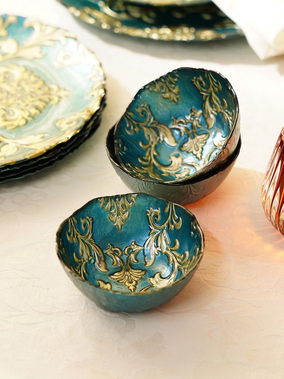 

Pure Home and Living Teal 2 Pieces Baroque Glass Serving Bowls, Blue
