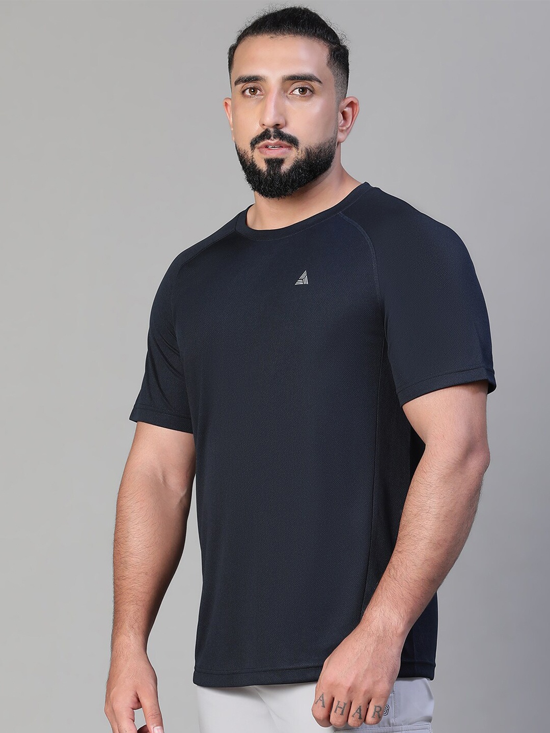 

ATHLISIS Round Neck Dri-FIT Slim Fit Sports T-shirt, Navy blue