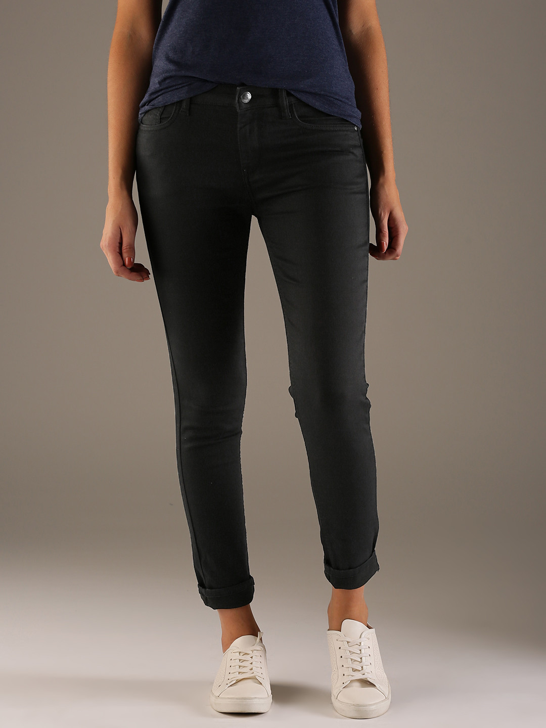 

Flying Machine Women Black Skinny Fit Mid-Rise Clean Look Stretchable Jeans