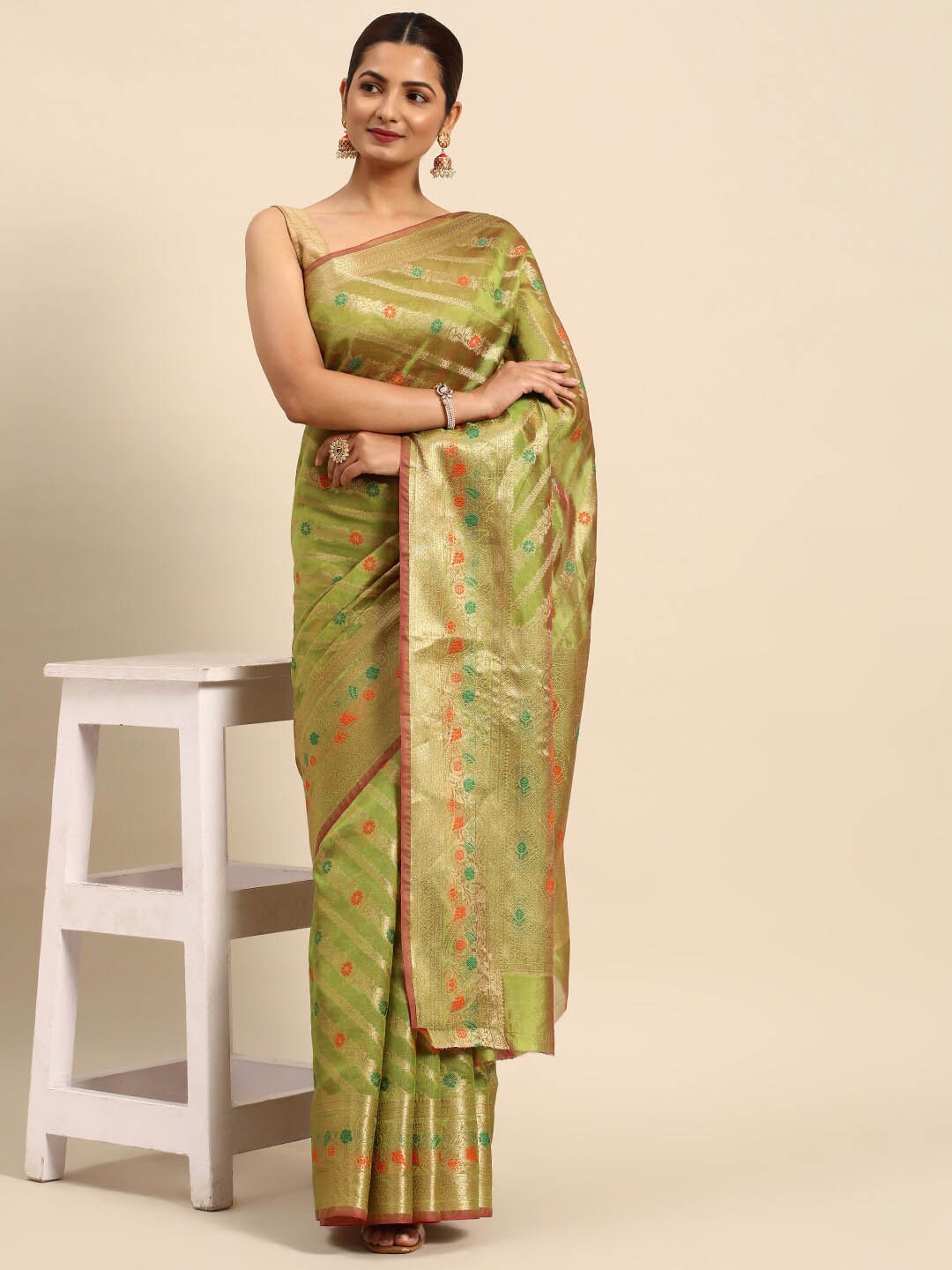 

Mitera Green & Gold-Toned Ethnic Motifs Woven Design Zari Organza Saree