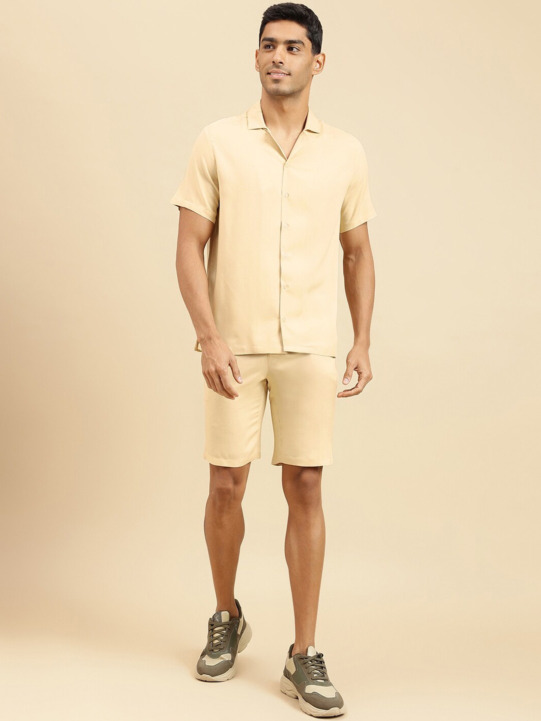 Sangria Cuban Collar Shirt With Shorts, Beige