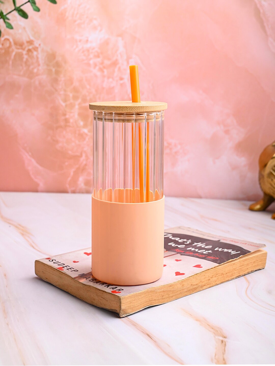 

MARKET99 Peach-Coloured & Transparent 2 Pcs Glass Sipper Tumbler with Slicone Sleeve 350ml
