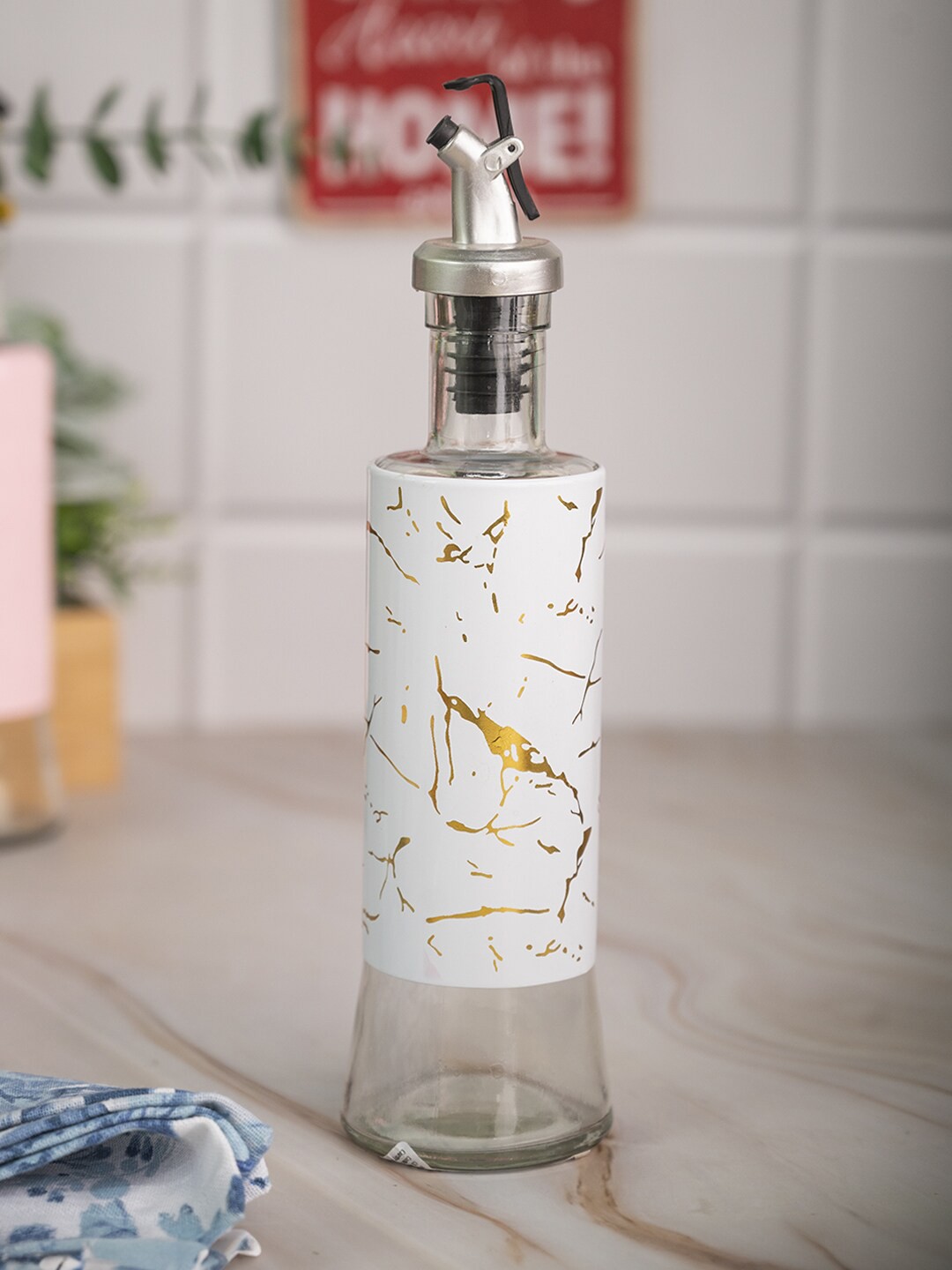 

MARKET99 White Printed Oil Dispenser 250 ML