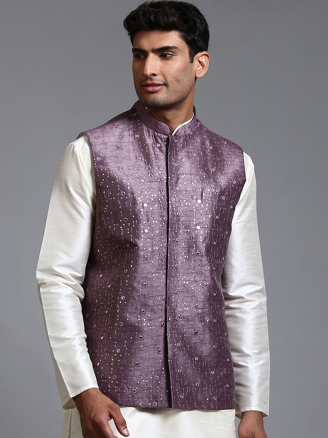

VASTRAMAY Embellished Mandarin Collar Nehru Jackets, Purple
