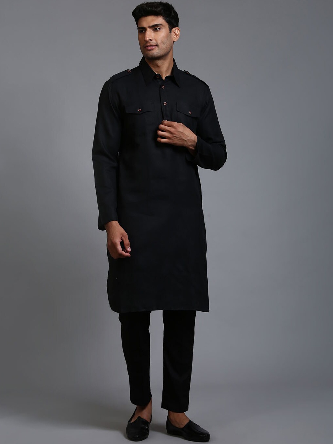 

VASTRAMAY Shirt Collar Kurta With Trousers, Black