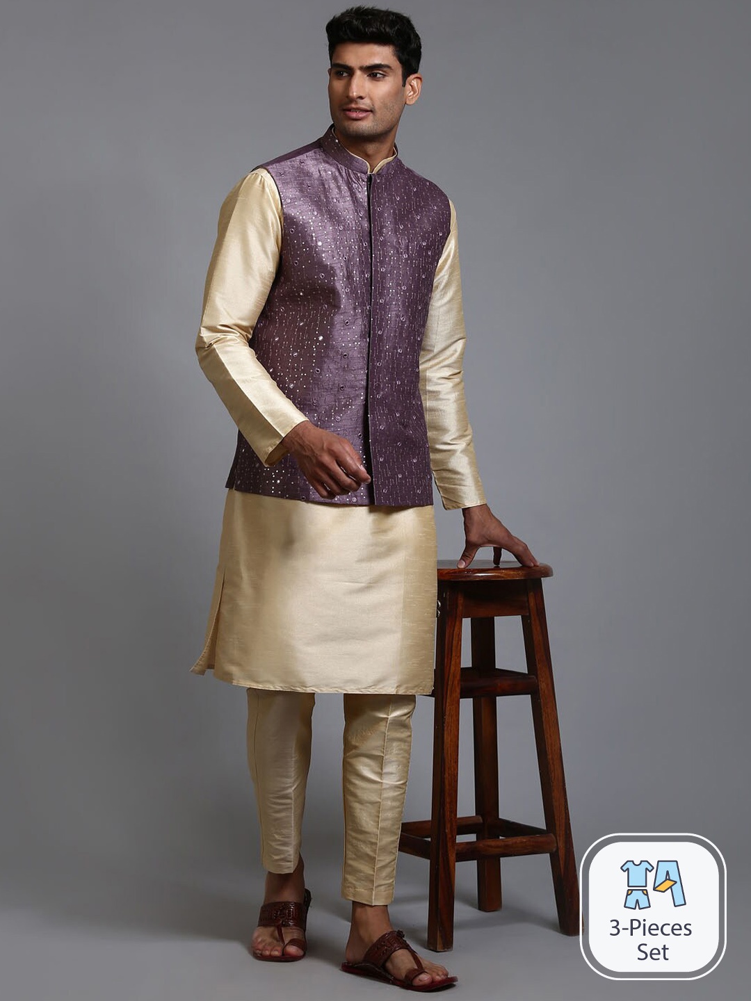 

VASTRAMAY Mandarin Collar Sequinned Straight Kurta With Trousers & Nehru jacket, Gold