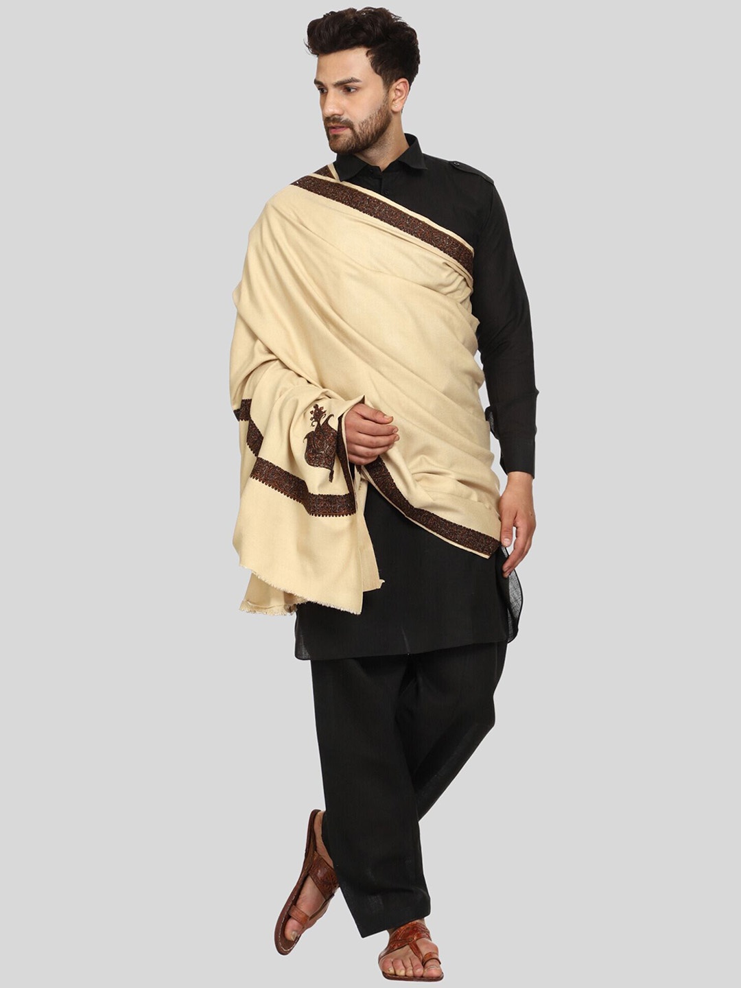 

SWI Stylish Kashmiri Embroidered Design Woolen Shawl, Beige