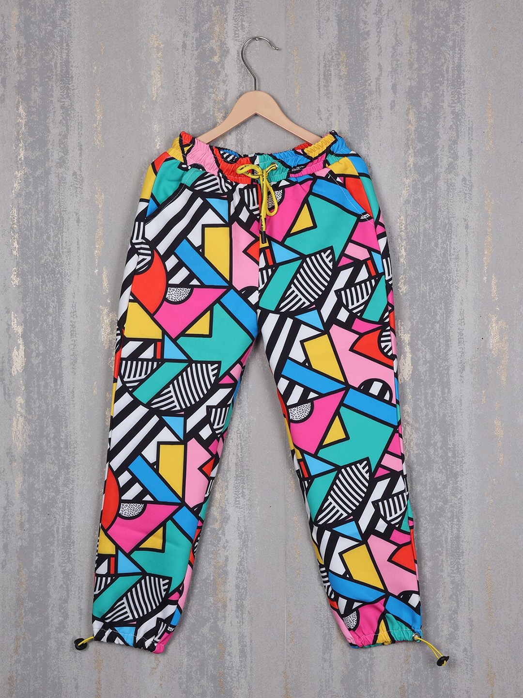 

Albion Girls Geometric Printed Relaxed Fit Pure Cotton Joggers, Black