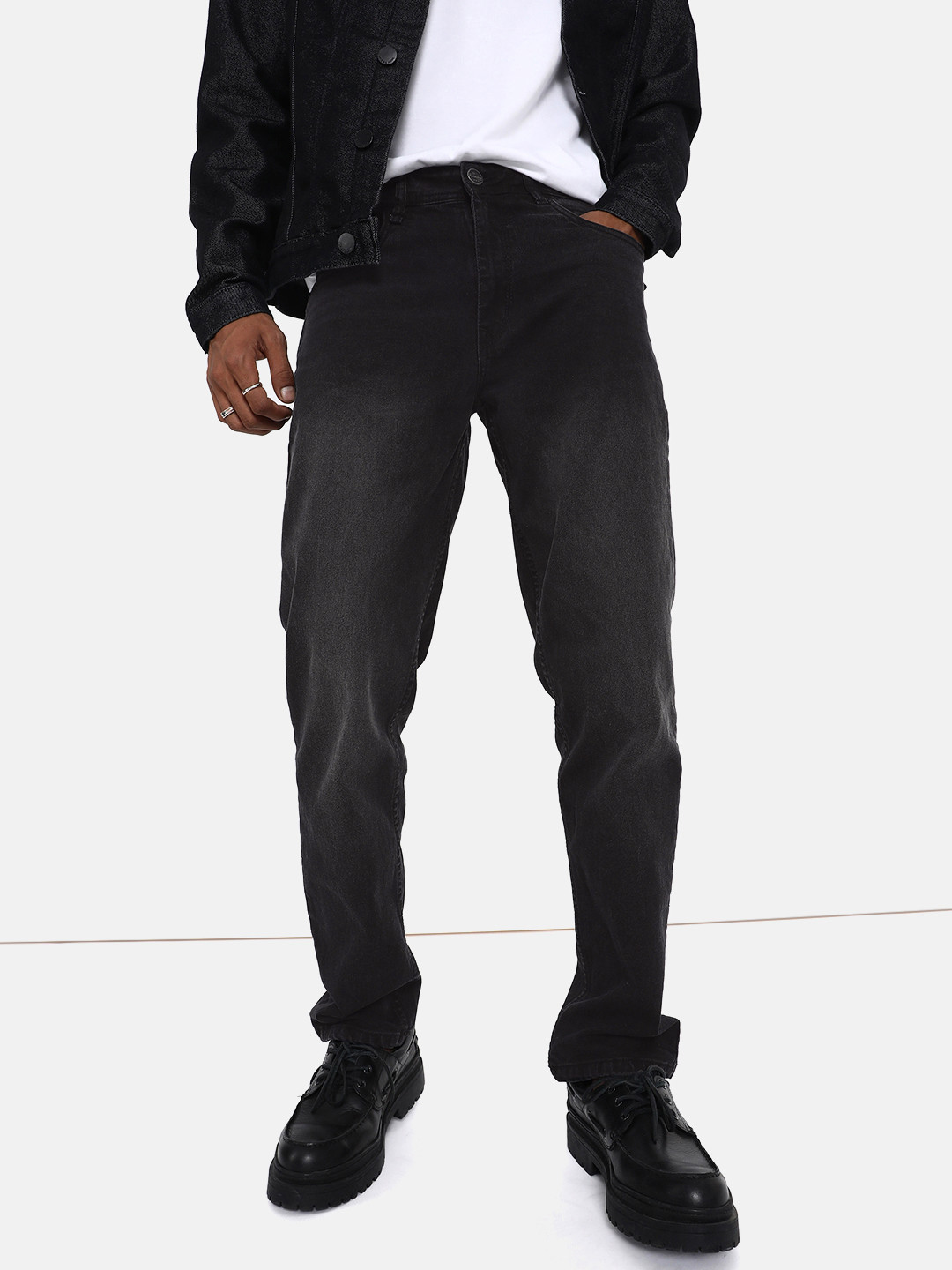 

The Roadster Lifestyle Co. Light Fade Stretchable Jeans, Black