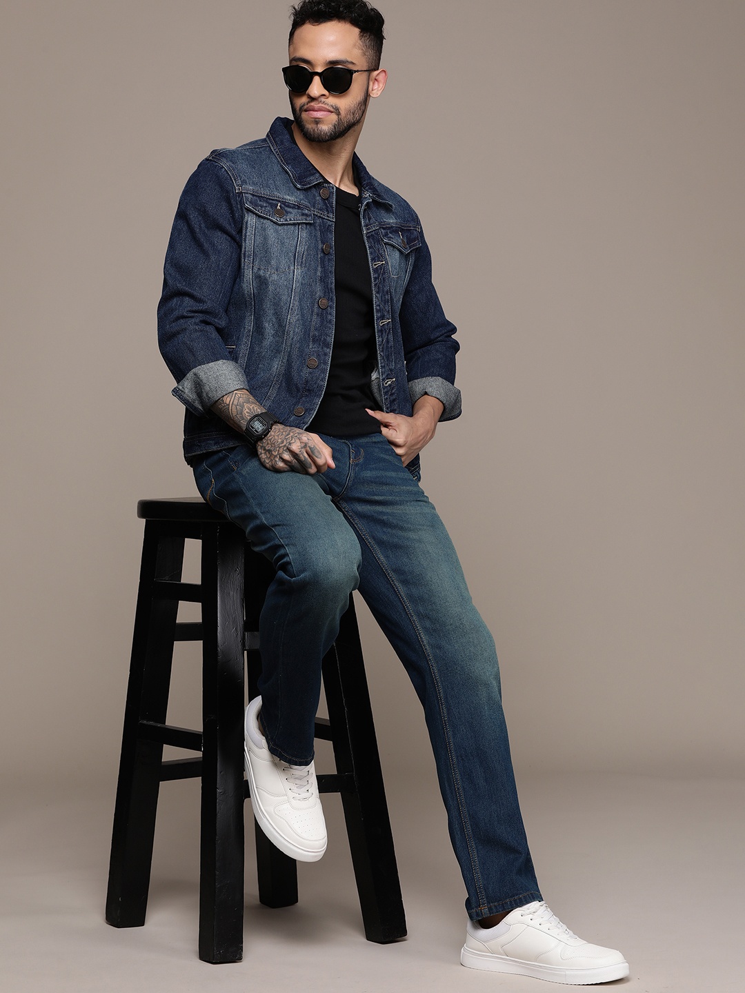 

The Roadster Lifestyle Co. Men Regular Fit Jeans, Navy blue