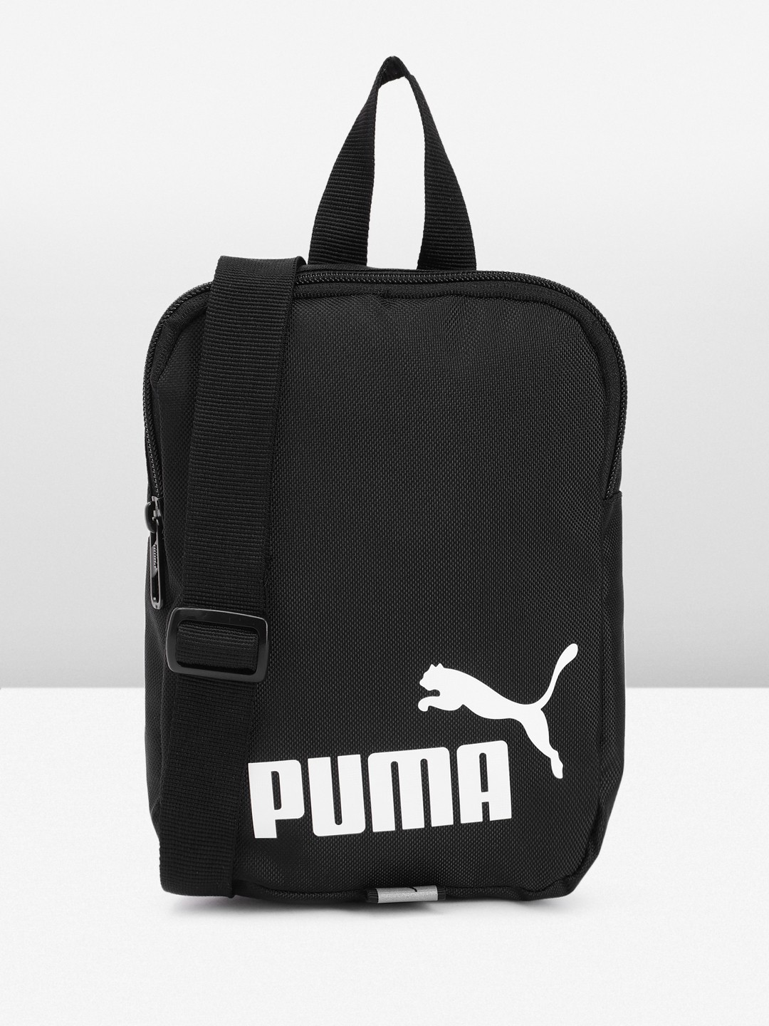 

Puma Unisex Brand Logo Printed Structured Messenger Bag, Black