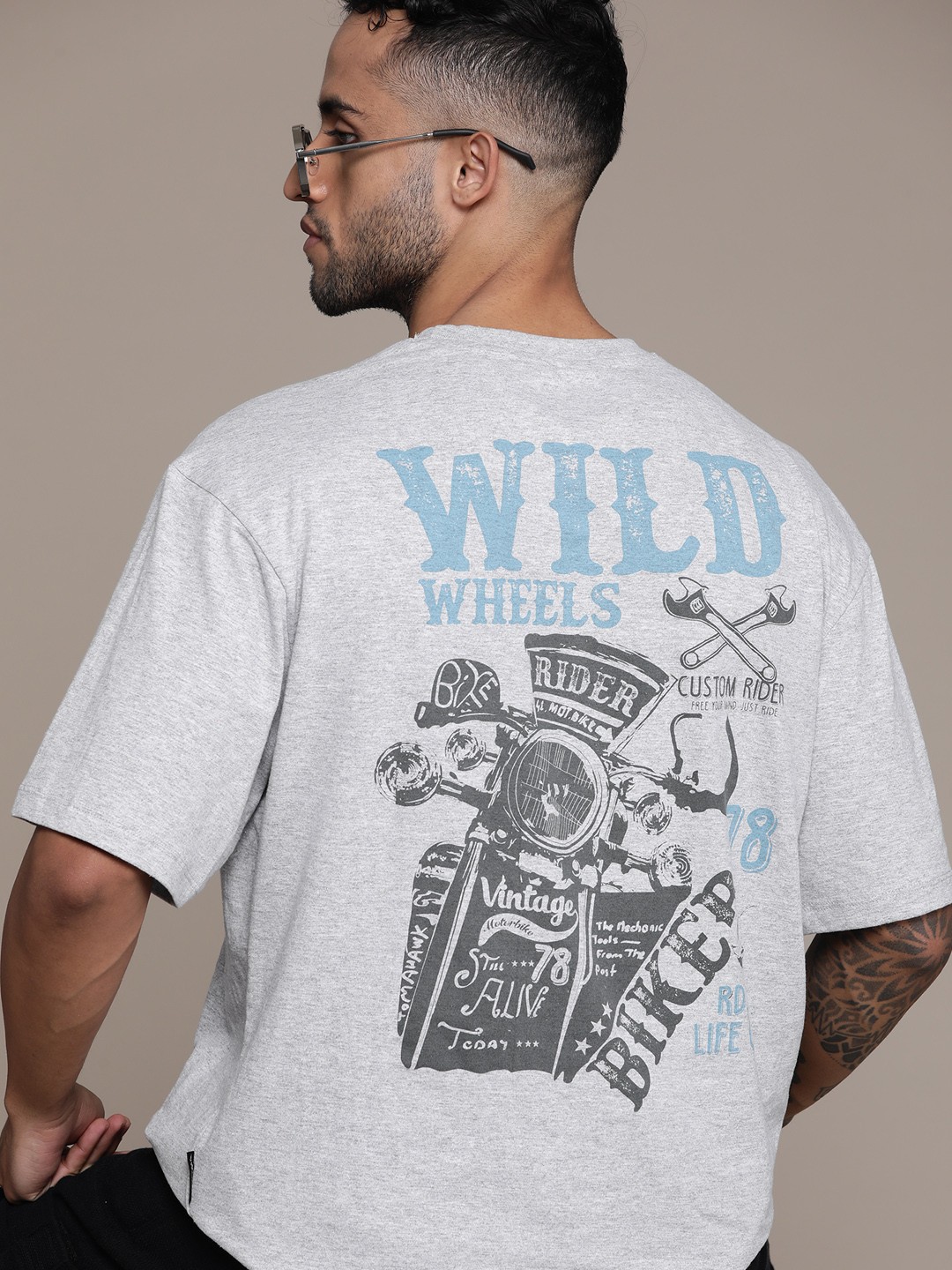 

The Roadster Lifestyle Co. Graphic Printed T-shirt, Grey melange