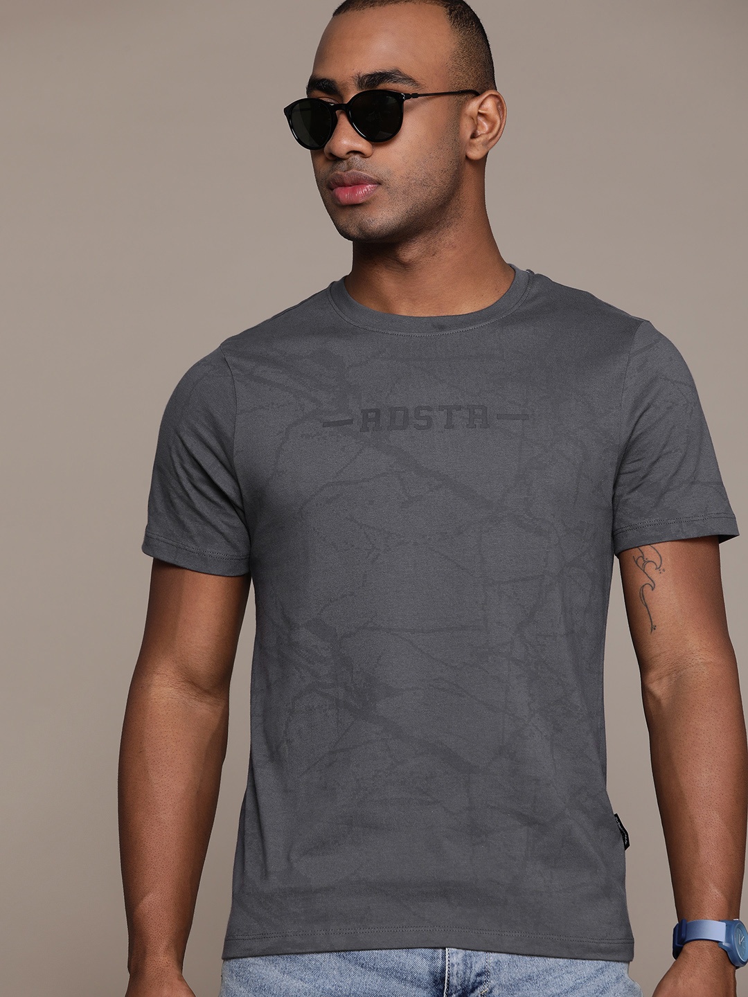 

Roadster The Life Co. Pure Cotton Round Neck T-shirt, Grey