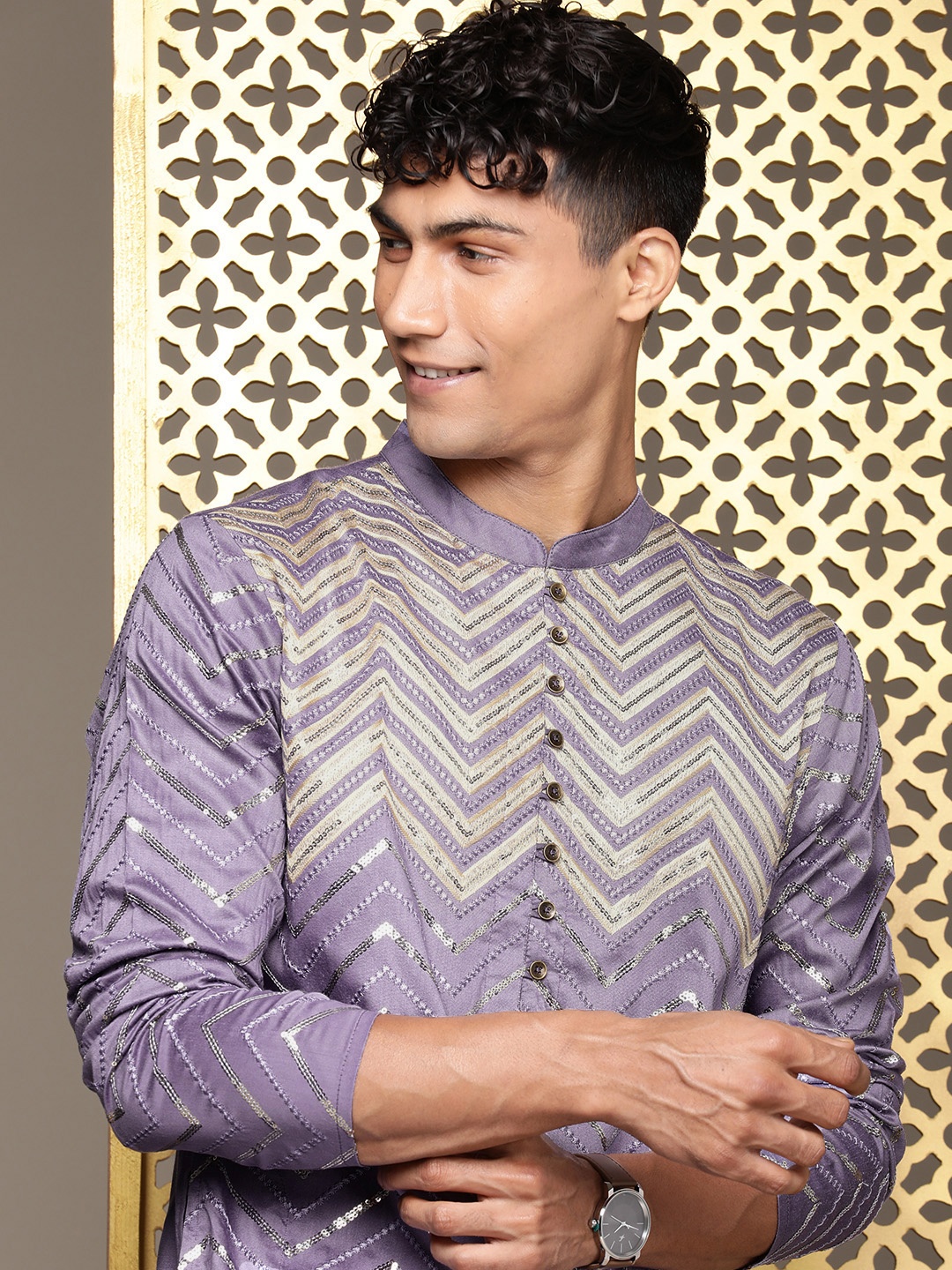 

House of Pataudi Men Ethnic Motifs Embroidered Mirror Work Kurta with Trousers, Purple
