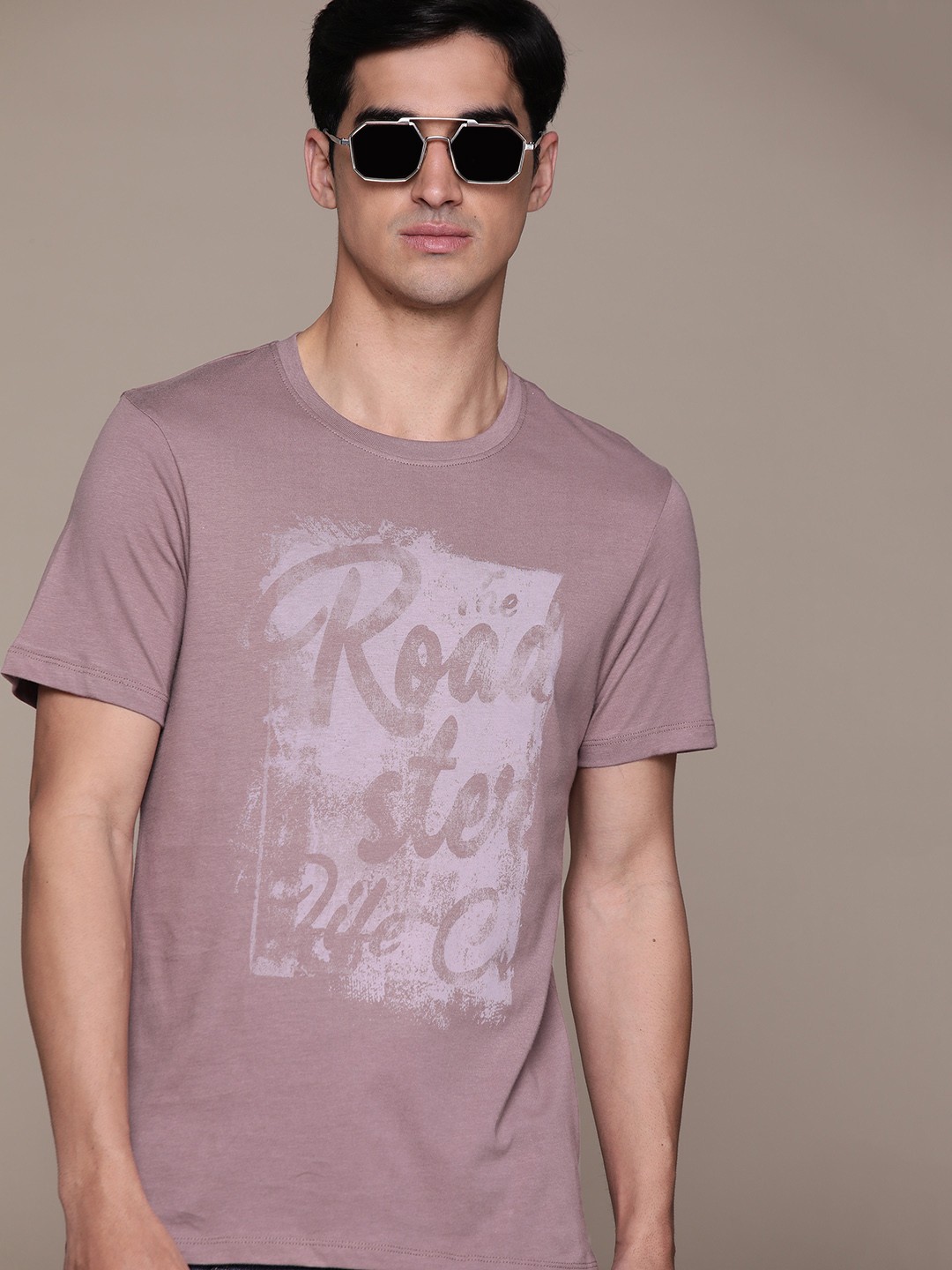 

The Roadster Lifestyle Co. Brand Logo Print Pure Cotton T-shirt, Mauve