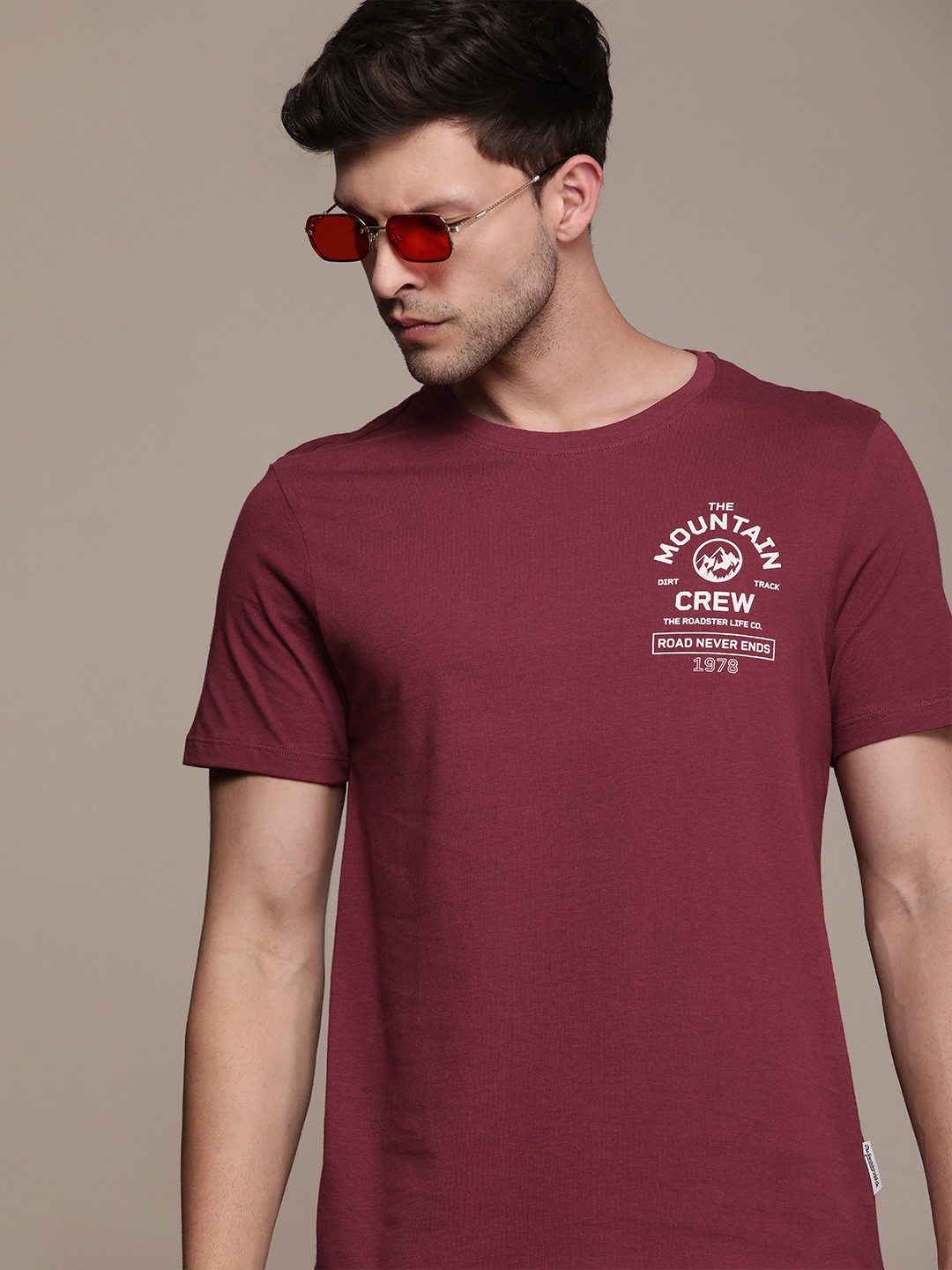 

The Roadster Lifestyle Co. Typography Pure Cotton T-shirt, Maroon