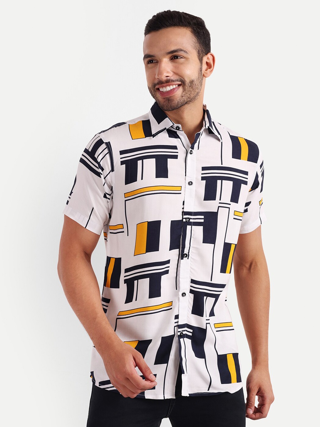 

Vida Loca Abstract Printed Standard Casual Shirt, White