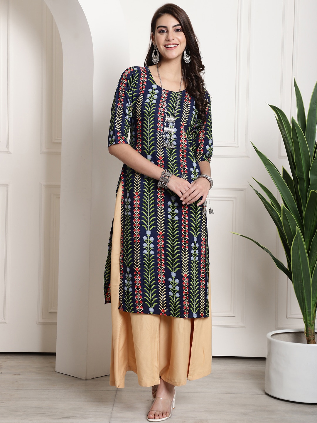 

7Threads Ethnic Motifs Printed Straight Kurta, Navy blue