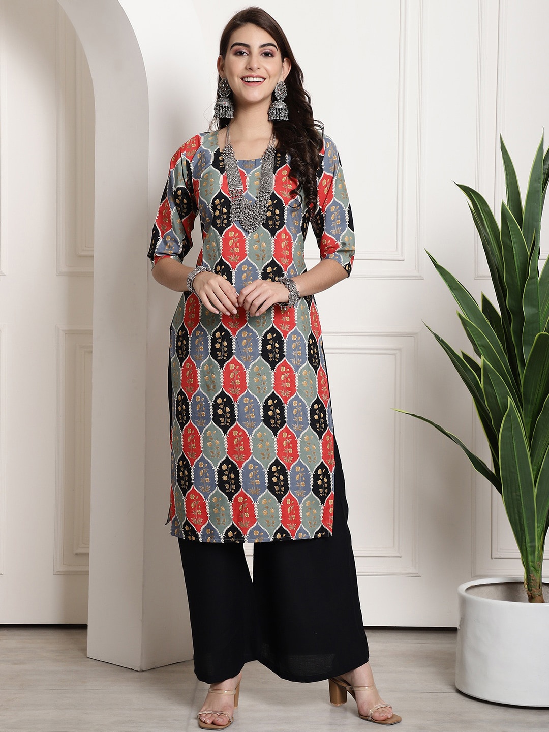 

7Threads Floral Printed Crepe Straight Kurta, Grey