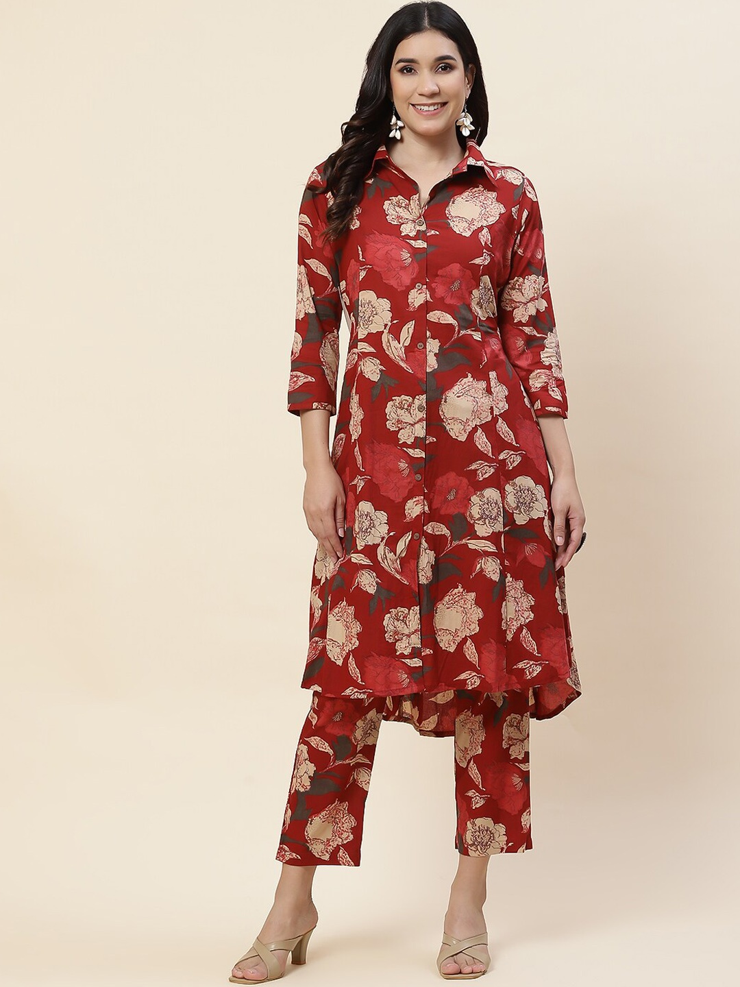 

Meena Bazaar Floral Printed Shirt Collar A-Line Kurta With Trousers, Maroon
