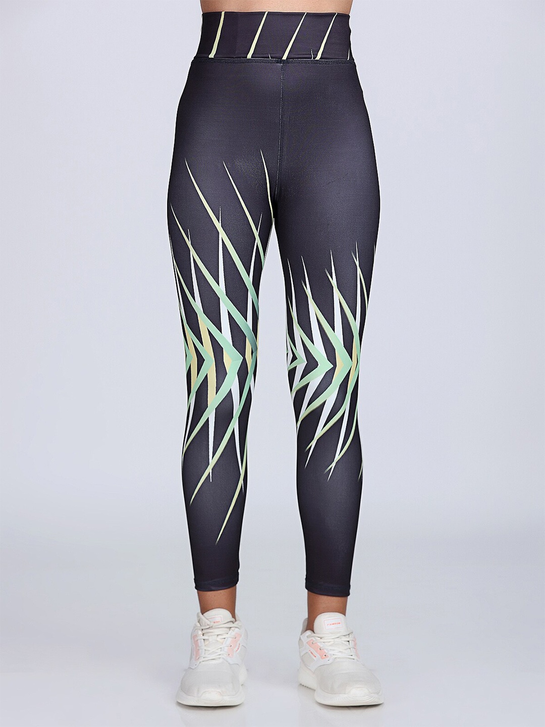 

BRACHY Women Printed Ankle Length Sports Tights, Black
