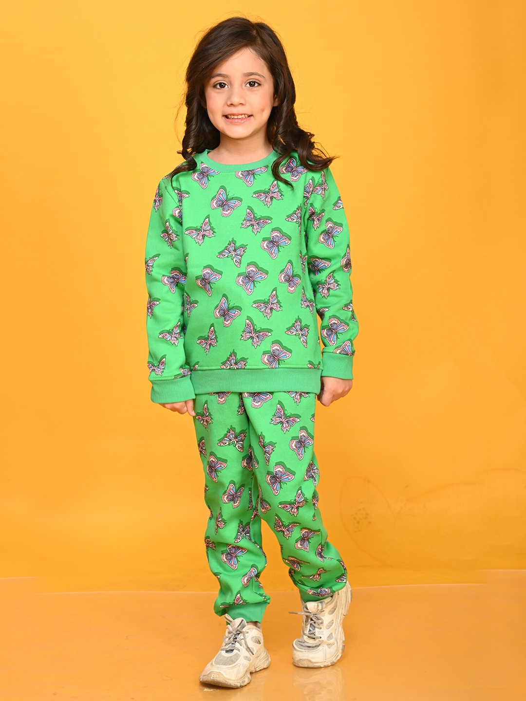 

Anthrilo Girls Printed T-shirt with Trousers, Green