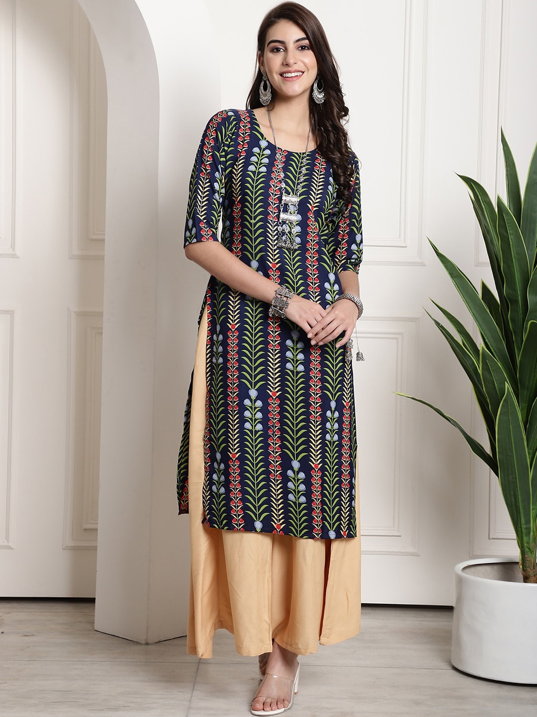 

Ethnic basket Floral Printed Crepe Kurta, Blue