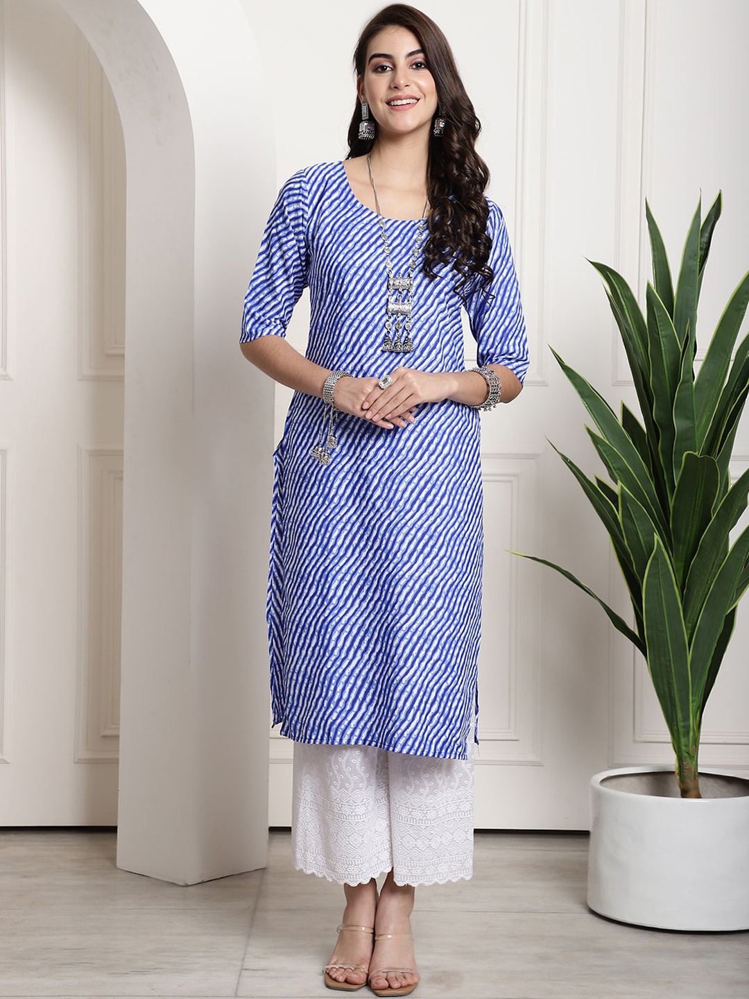 

Ethnic basket Striped Round Neck Crepe Kurta, Blue